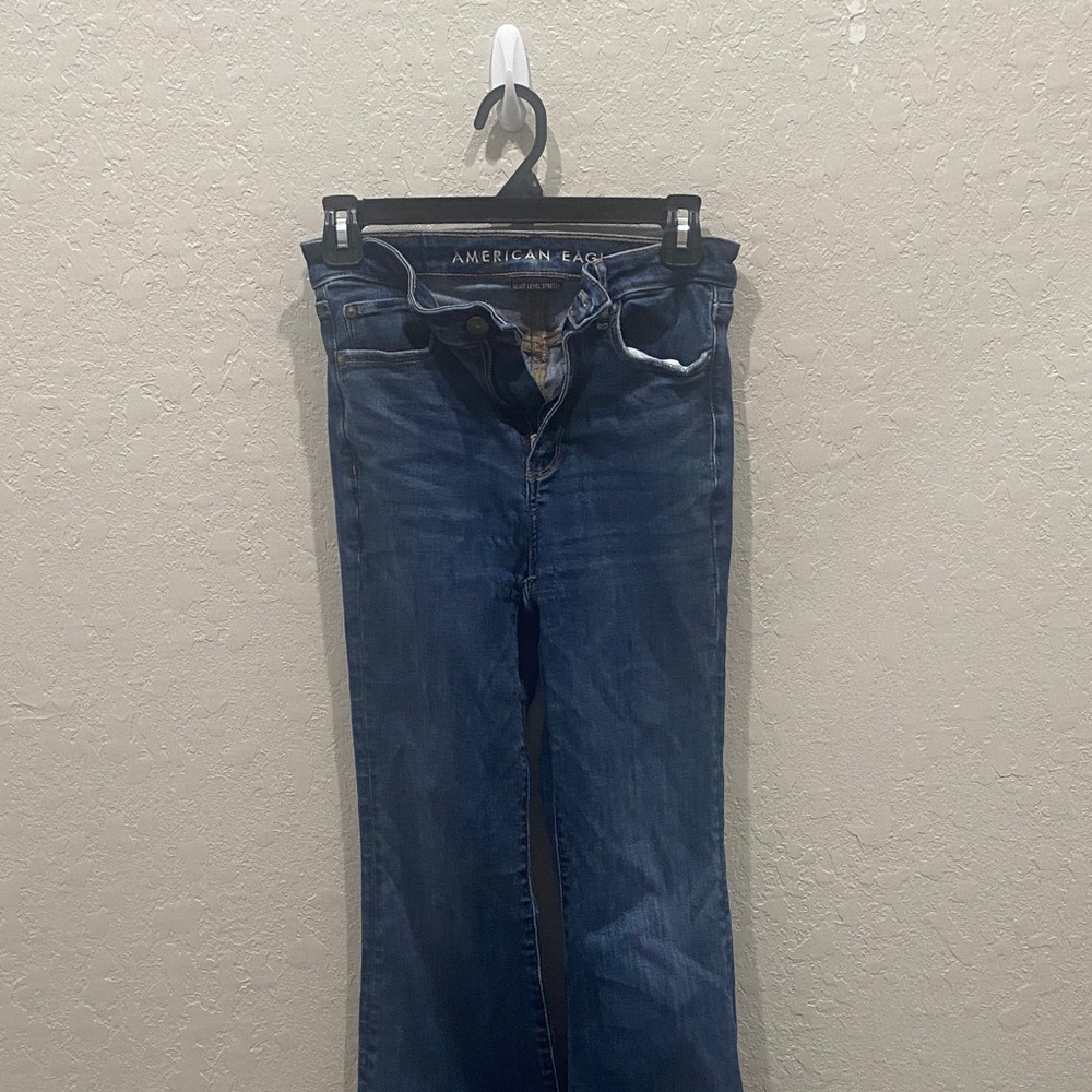 American Eagle Outfitters Women's Flare Jeans in Classic Blue